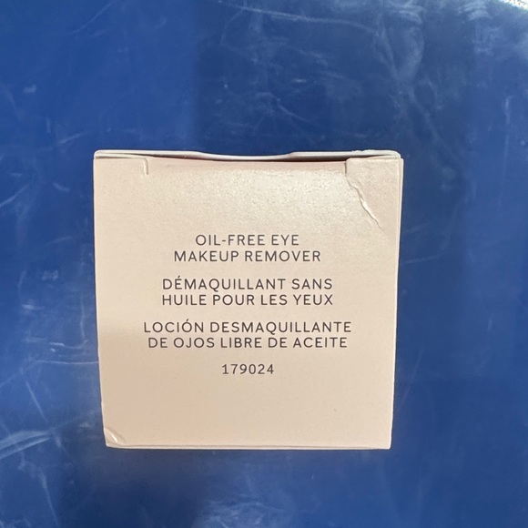 Mary Kay Pink Eye Makeup Remover - Picture 4 of 4